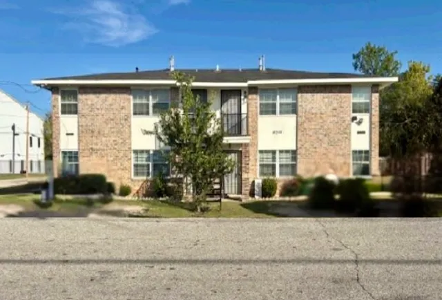 $449,900 | 8219 Corinth Street, Houston, TX 77051