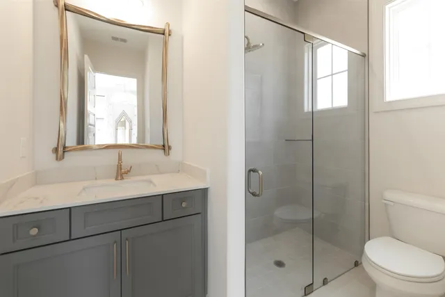 $639,900 | 70 Independence Lane, Rossville, TN 38066