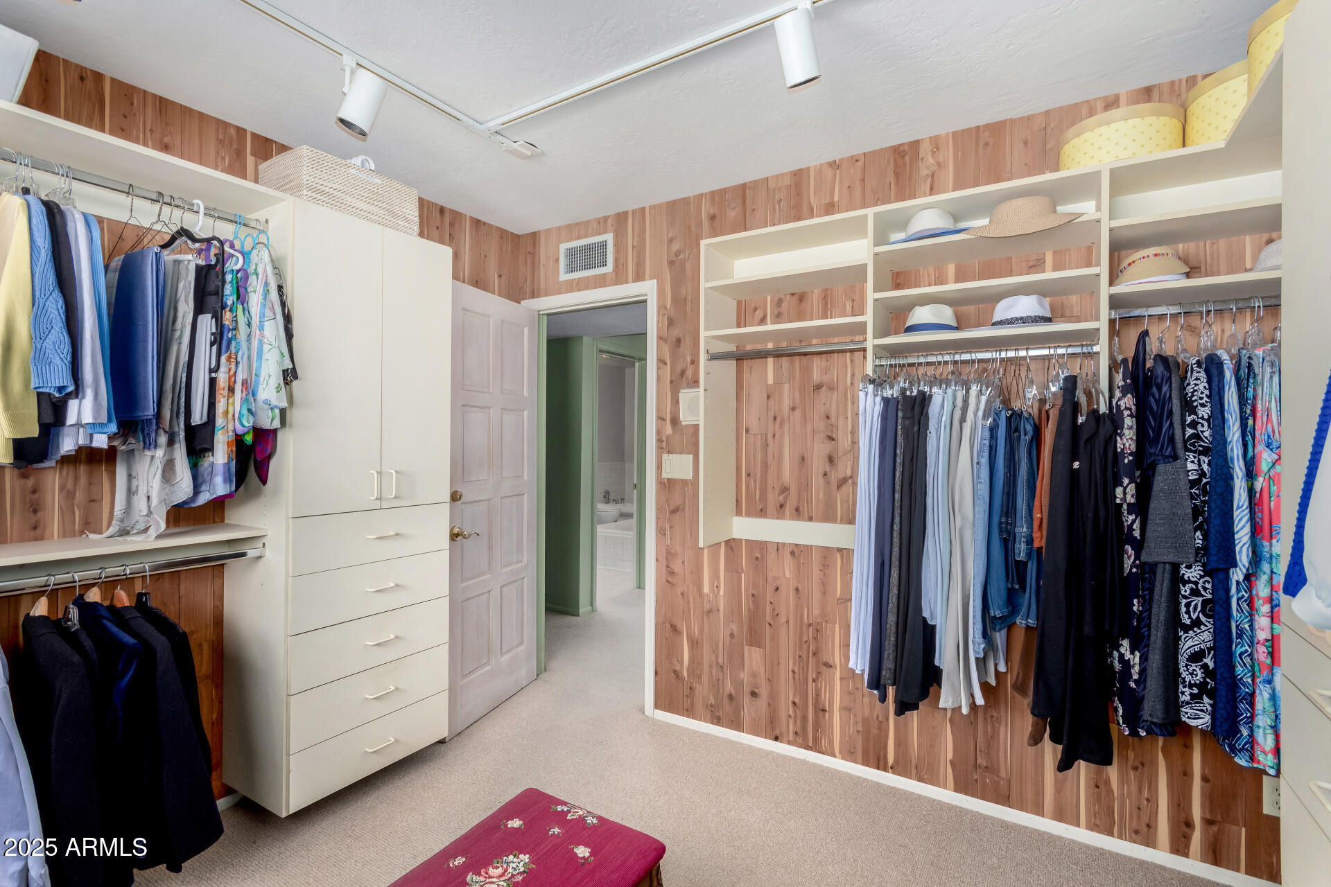 5546 North 4th Street Phoenix, AZ 85012 - Photo 13 of 29 23 - 4th