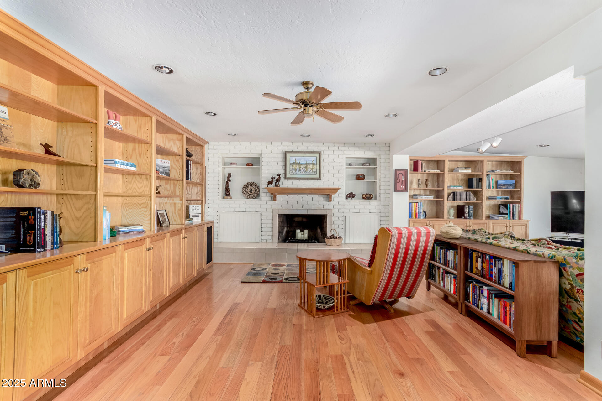 5546 North 4th Street Phoenix, AZ 85012 - Photo 8 of 29 14 - 4th