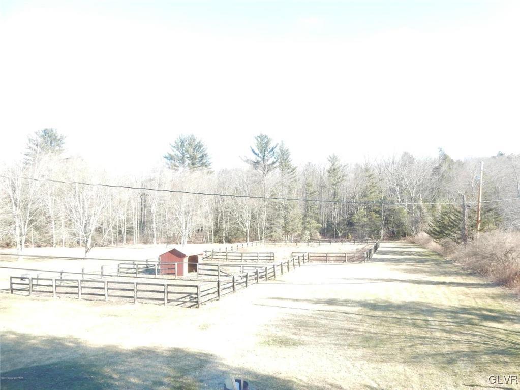 320 Merwinsburg Road Effort, PA 18330 - Photo 26 of 36 Gallery Image 26