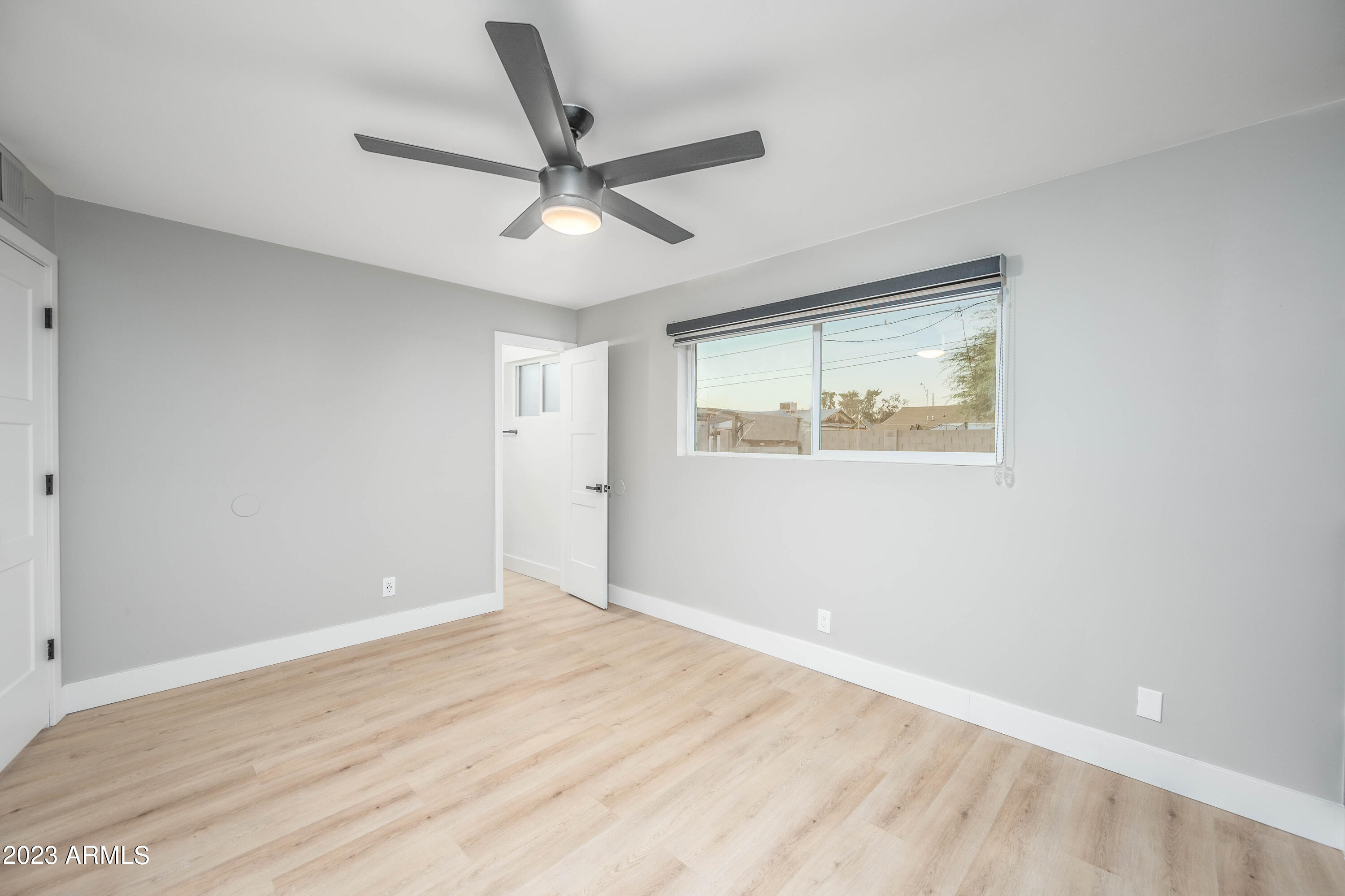 3350 West Bloomfield Road Phoenix, AZ 85029 - Photo 13 of 26 3350 W Bloomfield Rd Phoenix AZ 85029-12