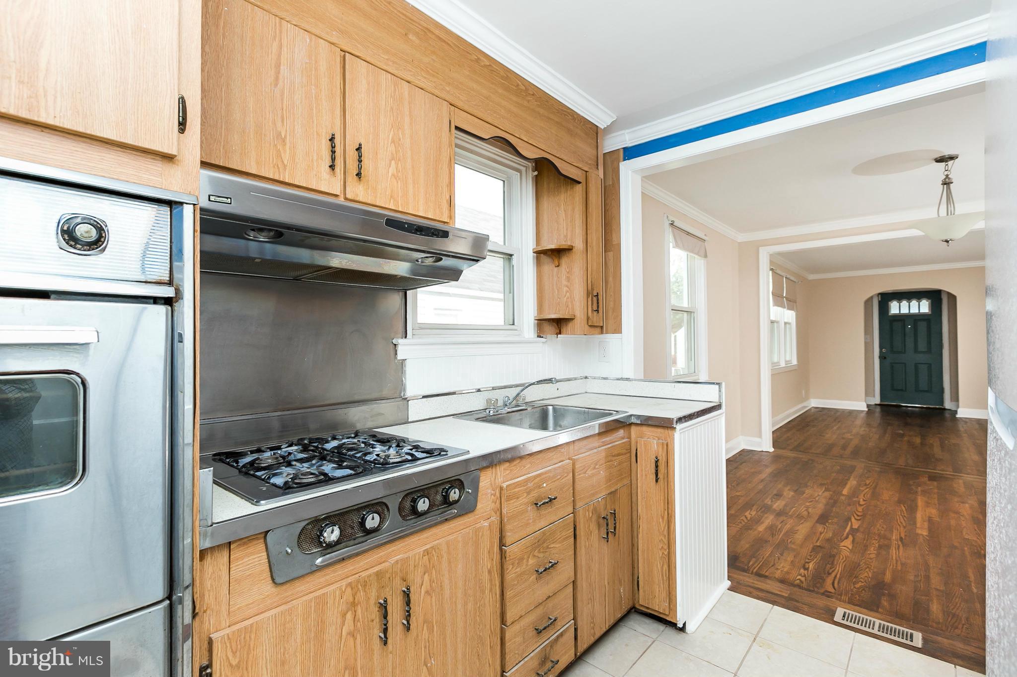 2515 Wentworth Road Baltimore, MD 21234 - Photo 11 of 30 Kitchen