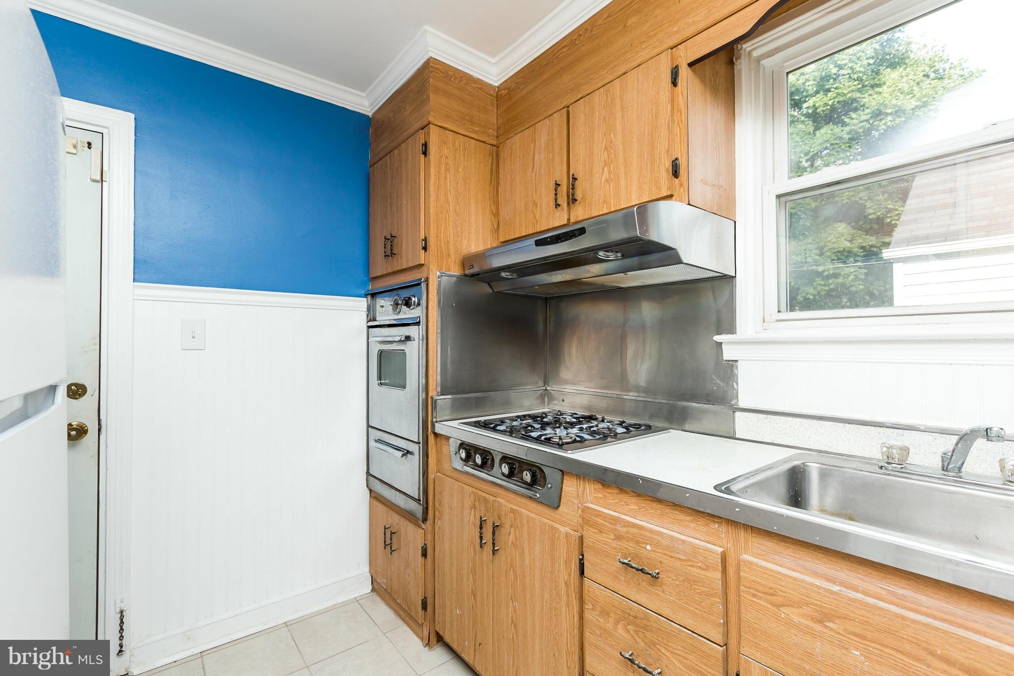 2515 Wentworth Road Baltimore, MD 21234 - Photo 9 of 30 Kitchen