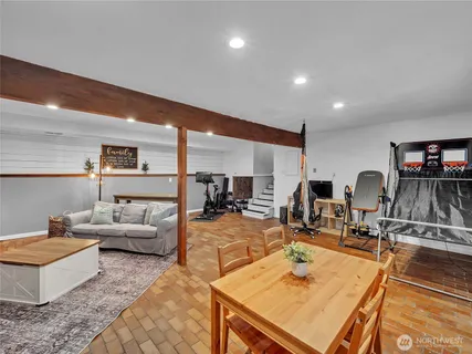 $699,000 | 22423 Southeast 321st Street, Kent, WA 98042