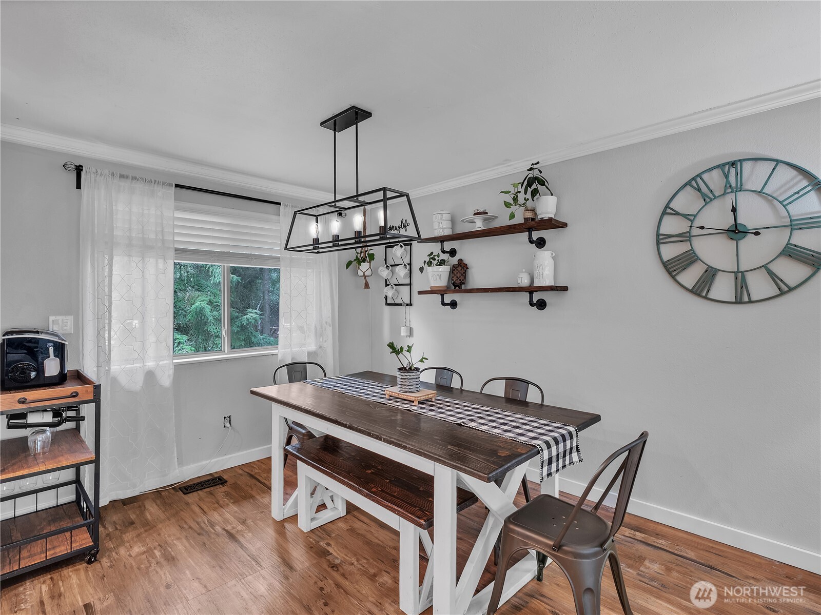 22423 Southeast 321st Street Kent, WA 98042 - Photo 6 of 33