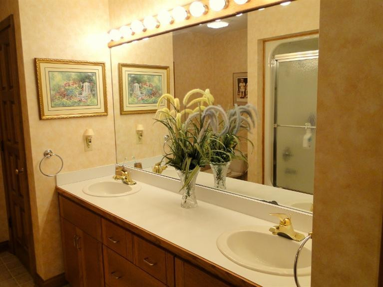 808 Lake Road London, KY 40741 - Photo 53 of 70 Ensuite to 2nd level guest room with dou