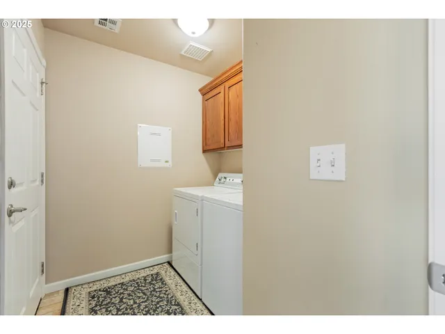 $439,000 | 1884 Northeast Sunset Street, Roseburg, OR 97470