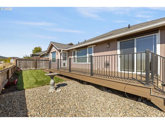 $439,000 | 1884 Northeast Sunset Street, Roseburg, OR 97470