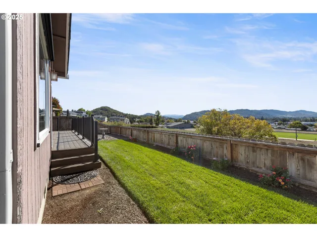 $439,000 | 1884 Northeast Sunset Street, Roseburg, OR 97470