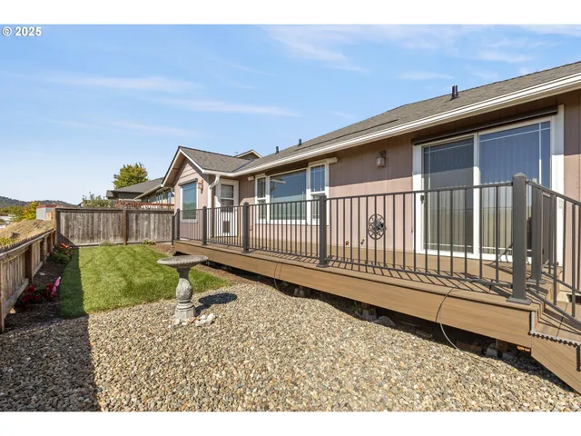 $439,000 | 1884 Northeast Sunset Street, Roseburg, OR 97470
