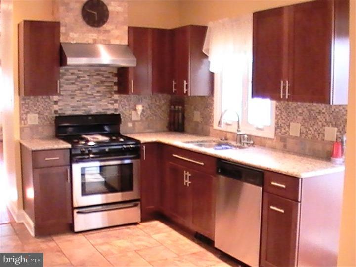 731 Ruth Street Sinking Spring, PA 19608 - Photo 6 of 12