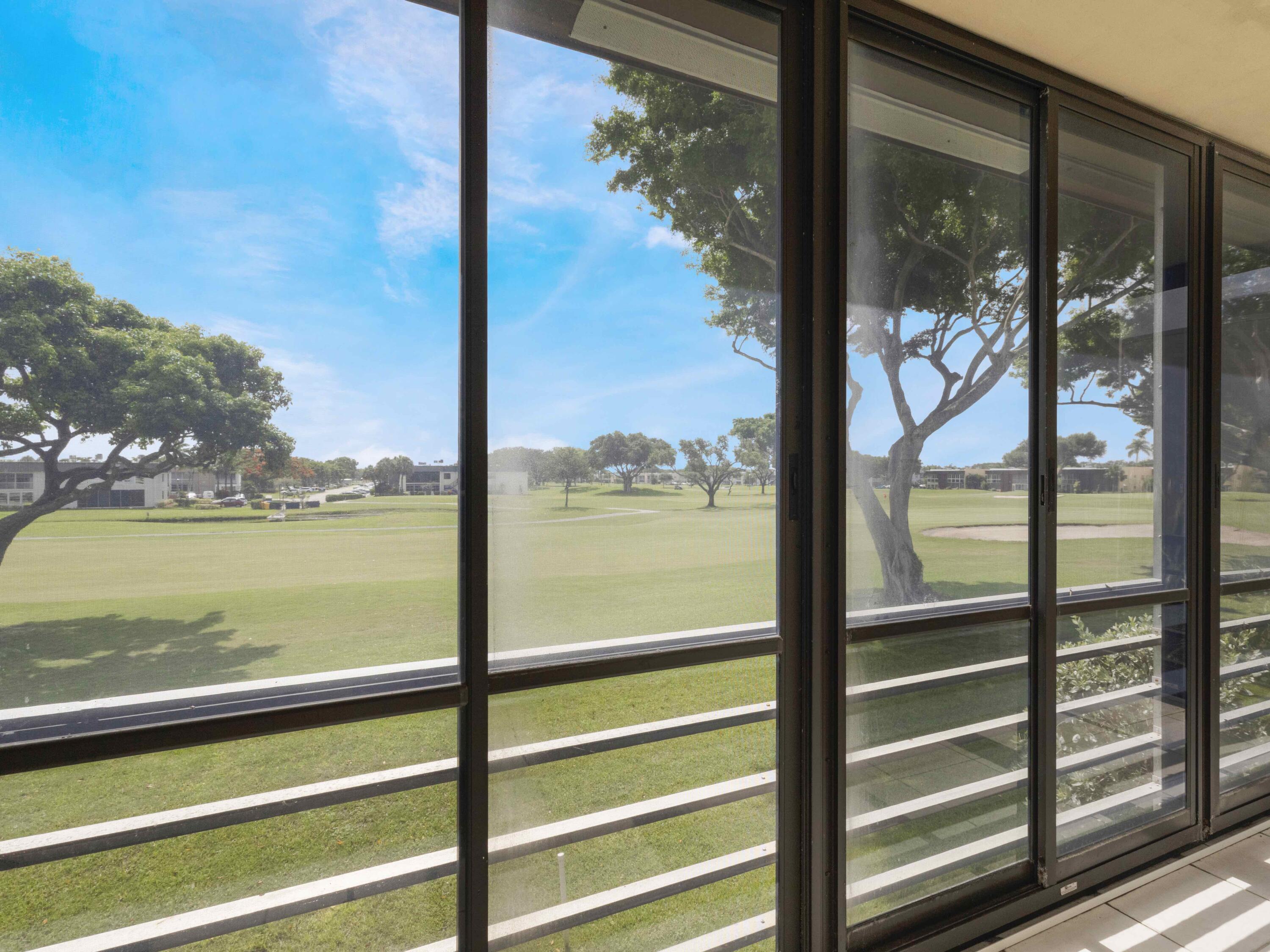 30 Flanders A Delray Beach, FL 33484 - Photo 18 of 38 Enclosed Bacony