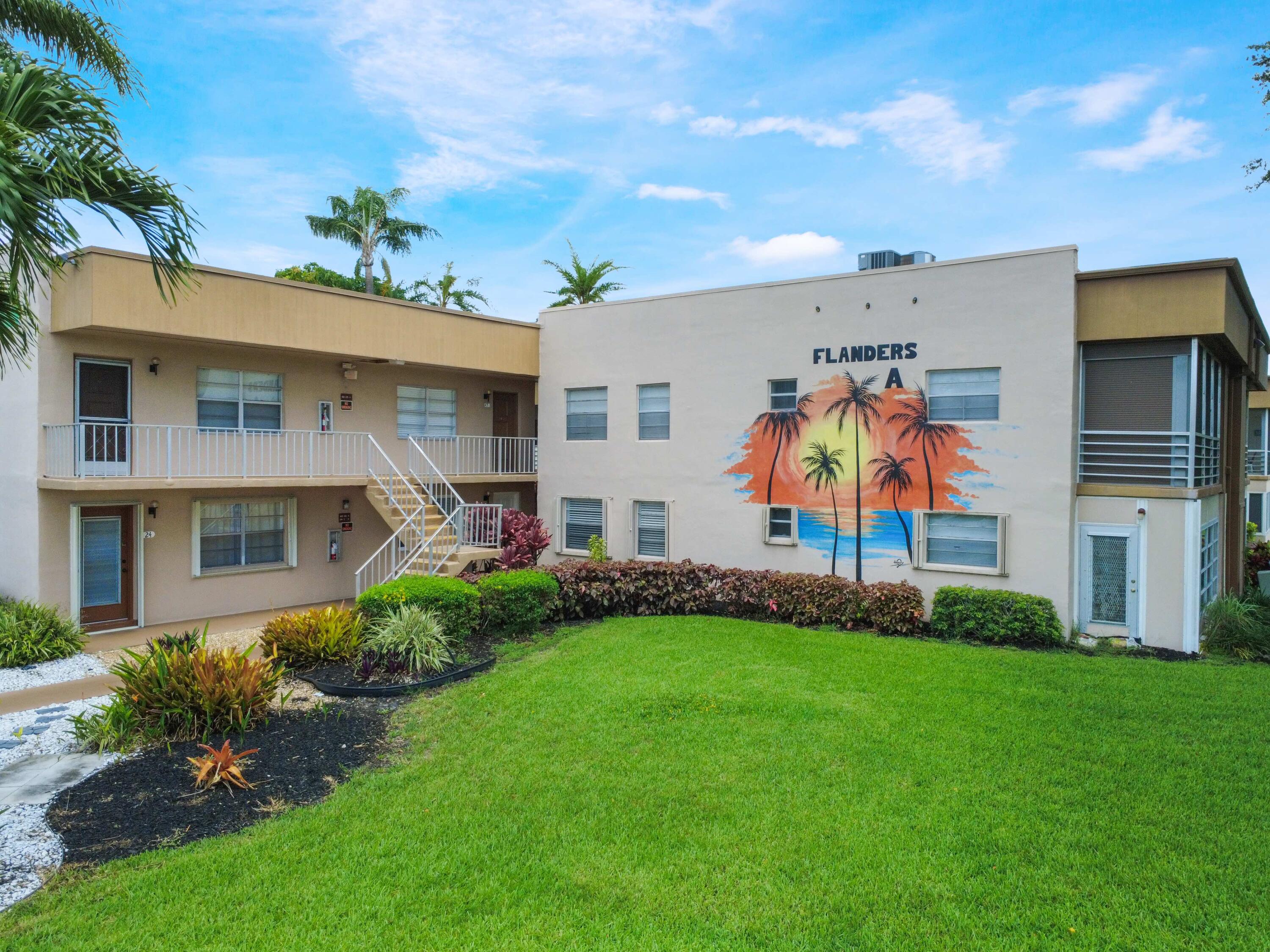 30 Flanders A Delray Beach, FL 33484 - Photo 2 of 38 Front