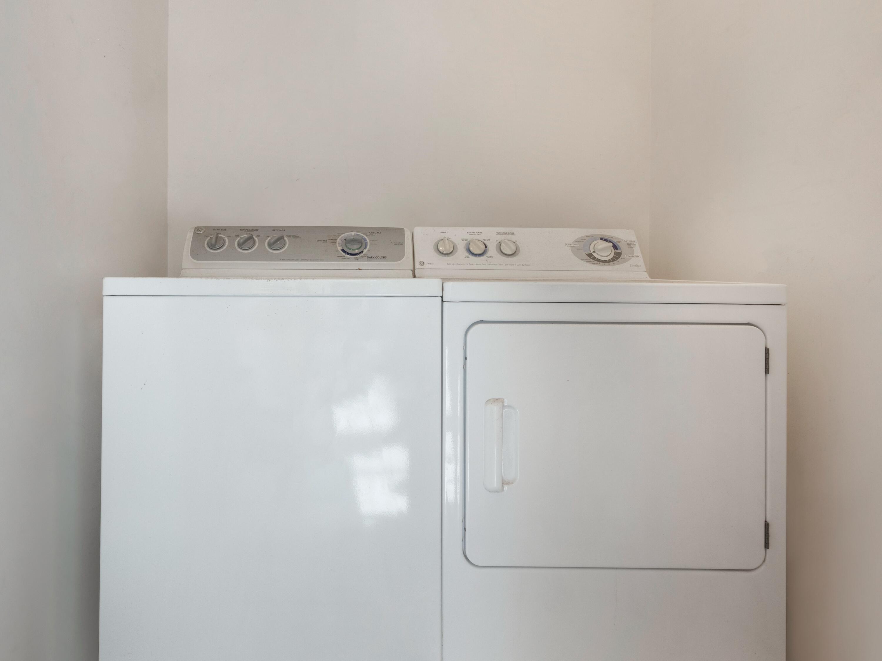 30 Flanders A Delray Beach, FL 33484 - Photo 25 of 38 Laundry