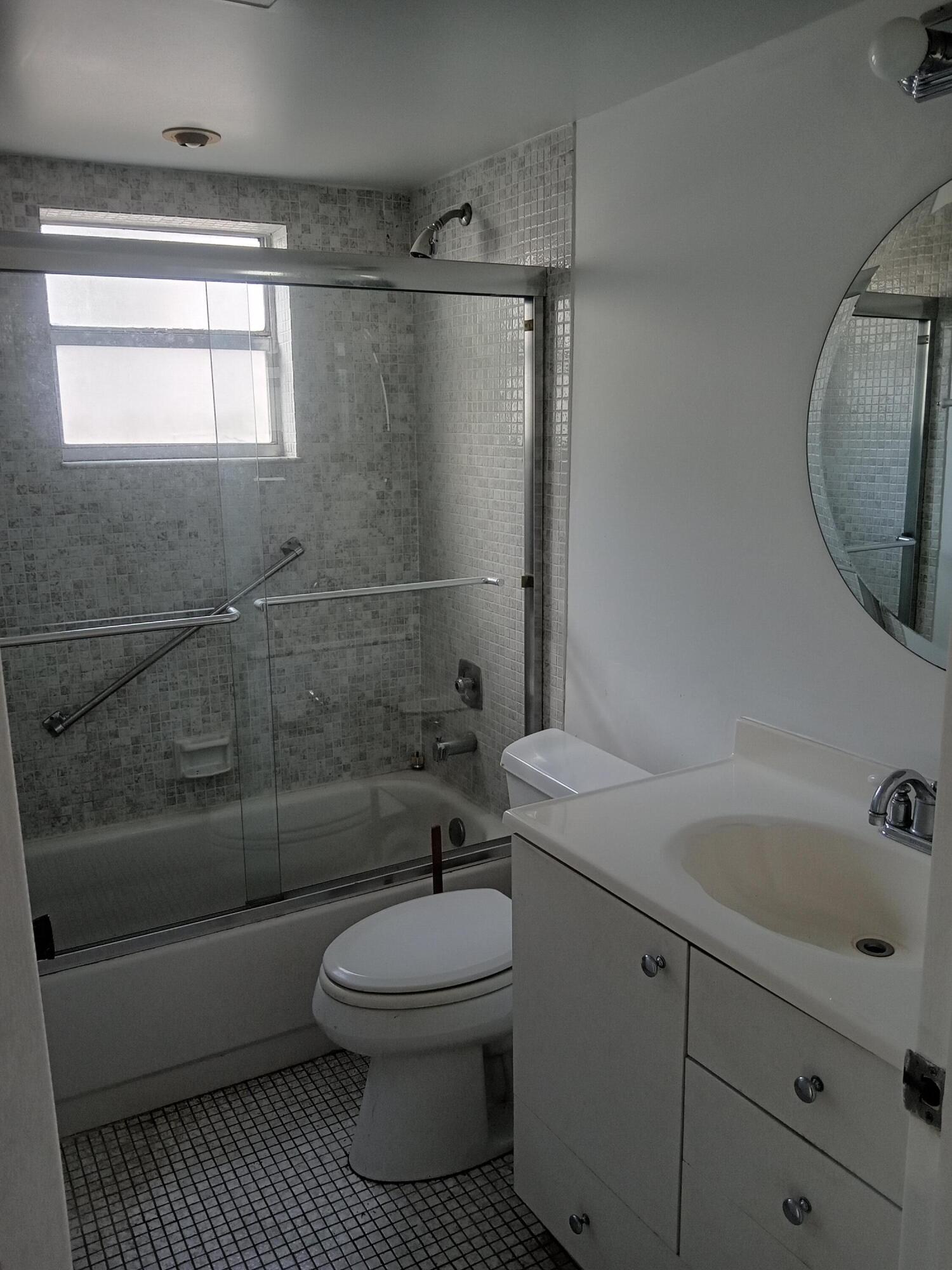 30 Flanders A Delray Beach, FL 33484 - Photo 37 of 38 IMG_20250328_093552