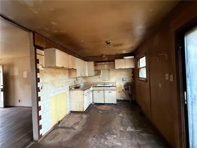 $119,000 | 8618 Corrington Avenue, Kansas City, MO 64138