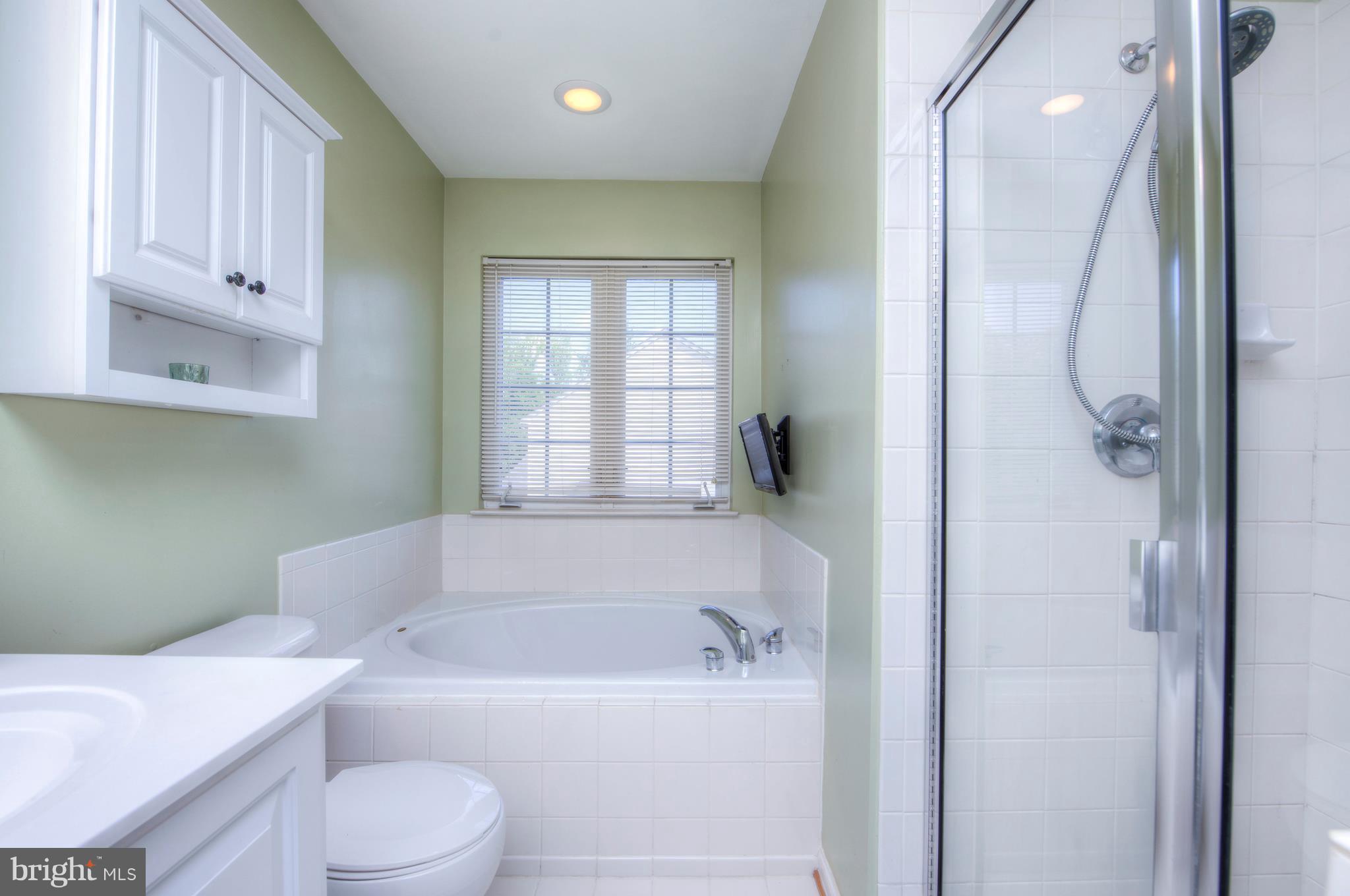 81 Riggs Road Fredericksburg, VA 22405 - Photo 18 of 30 Bath (Master)