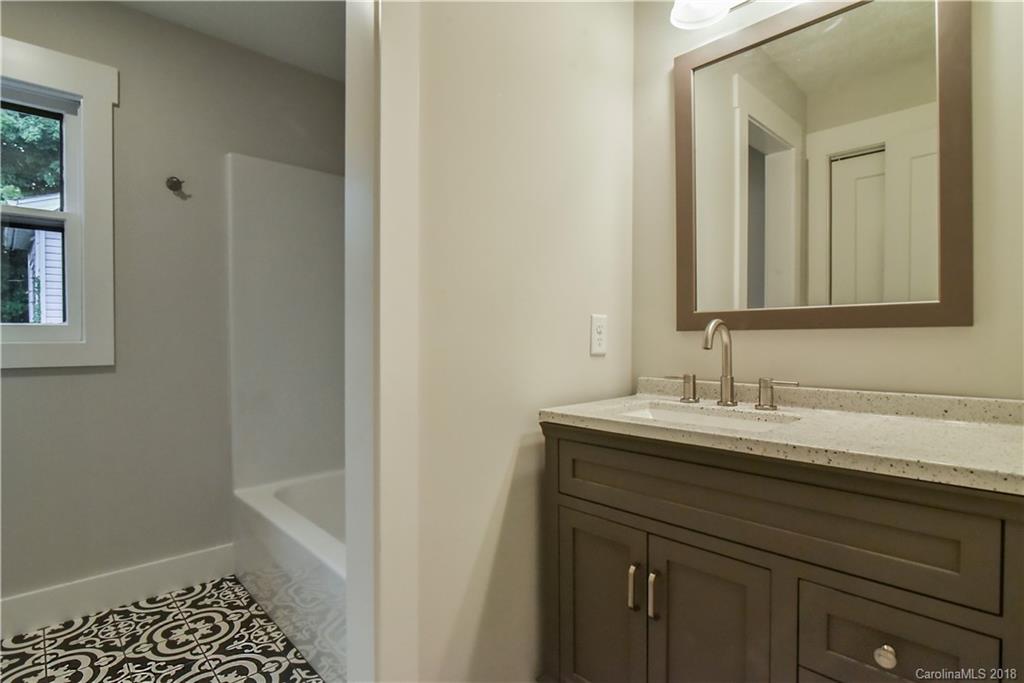 33 Ridgelawn Road Asheville, NC 28806 - Photo 12 of 27 Gallery Image 12