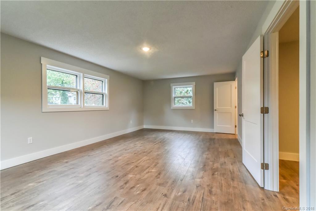 33 Ridgelawn Road Asheville, NC 28806 - Photo 17 of 27 Gallery Image 17