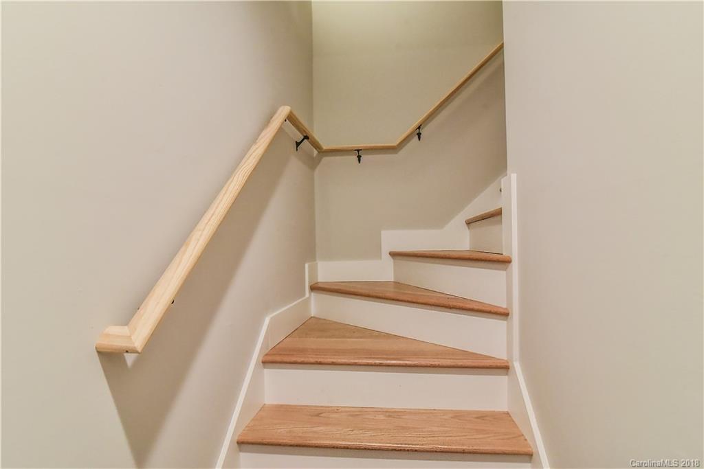 33 Ridgelawn Road Asheville, NC 28806 - Photo 21 of 27 Gallery Image 21