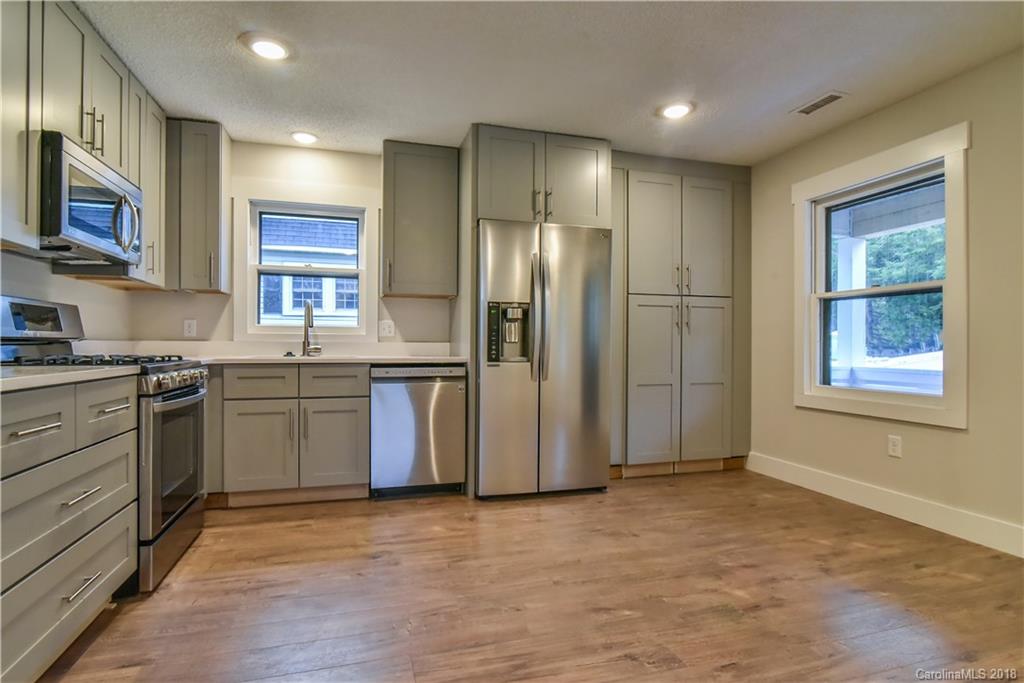 33 Ridgelawn Road Asheville, NC 28806 - Photo 6 of 27 Gallery Image 6