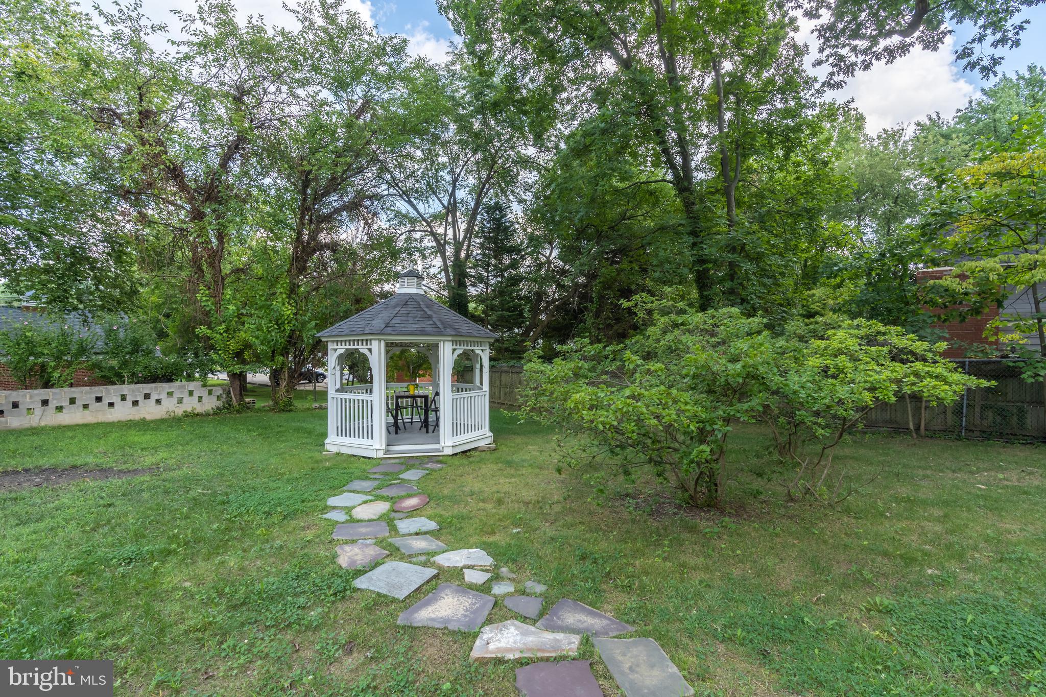 10421 Naglee Road Silver Spring, MD 20903 - Photo 47 of 50 Gazebo