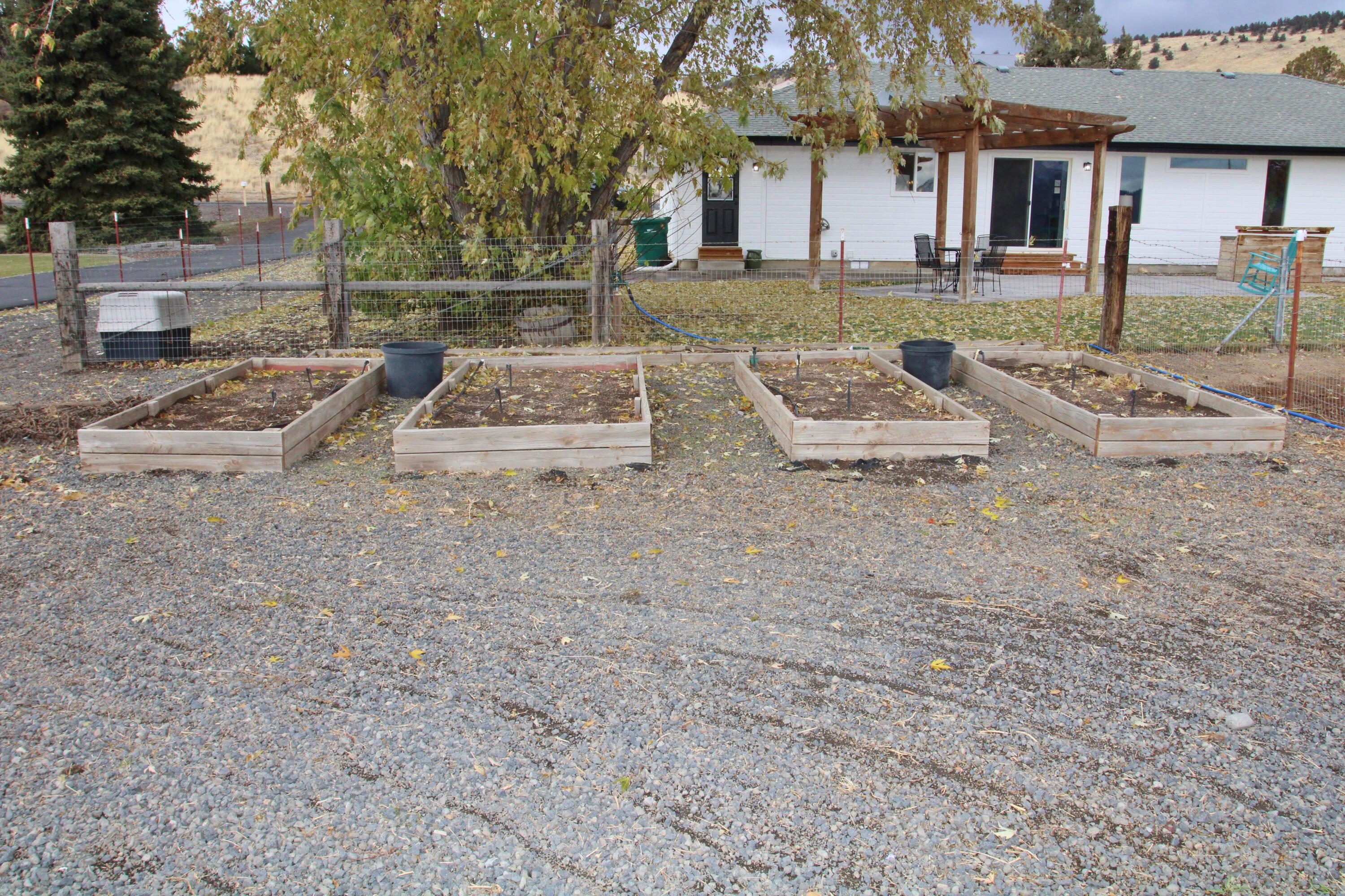 8722 Arant Road Klamath Falls, OR 97603 - Photo 57 of 85 8722 Arant 655