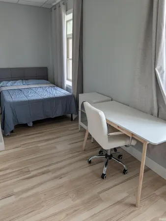 $1,720 | 300 North Union Street, Kokomo, IN 46901