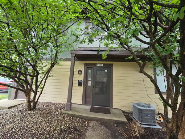 $1,895 | 1440 Sutter Drive, Unit 1440, Hanover Park, IL 60133