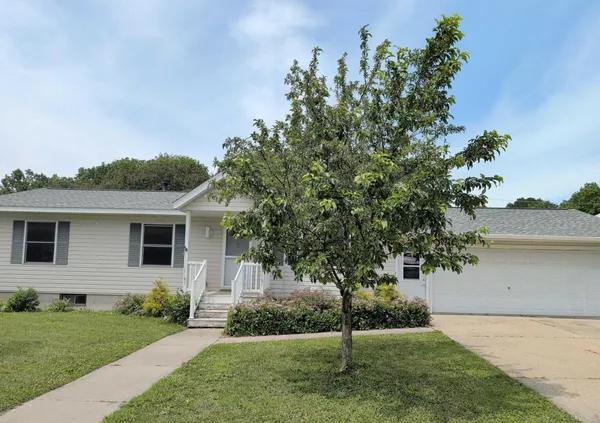 $195,900 | 707 North High Street, Rushford, MN 55971
