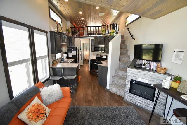 $1,999,990 | 3555 Yale Kilgore Road, Island Park, ID 83429