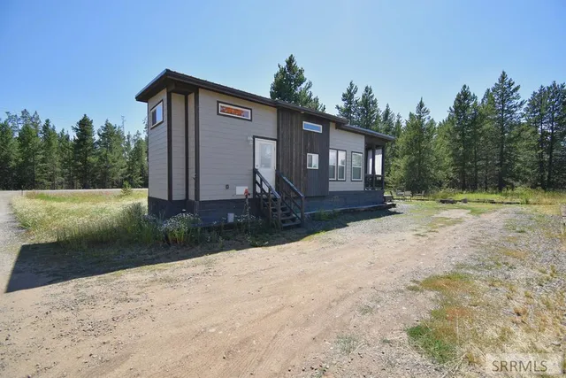 $1,999,990 | 3555 Yale Kilgore Road, Island Park, ID 83429