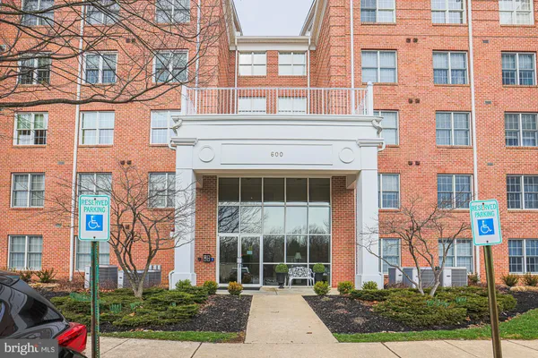 $475,000 | 600 Straffan Drive, Unit 405, Lutherville-Timonium, MD 21093