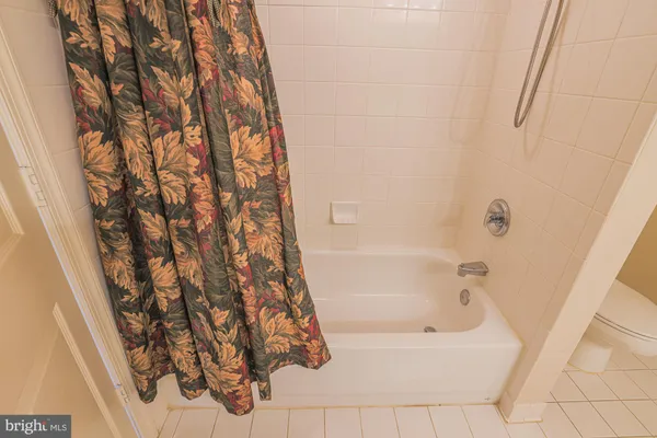 $475,000 | 600 Straffan Drive, Unit 405, Lutherville-Timonium, MD 21093