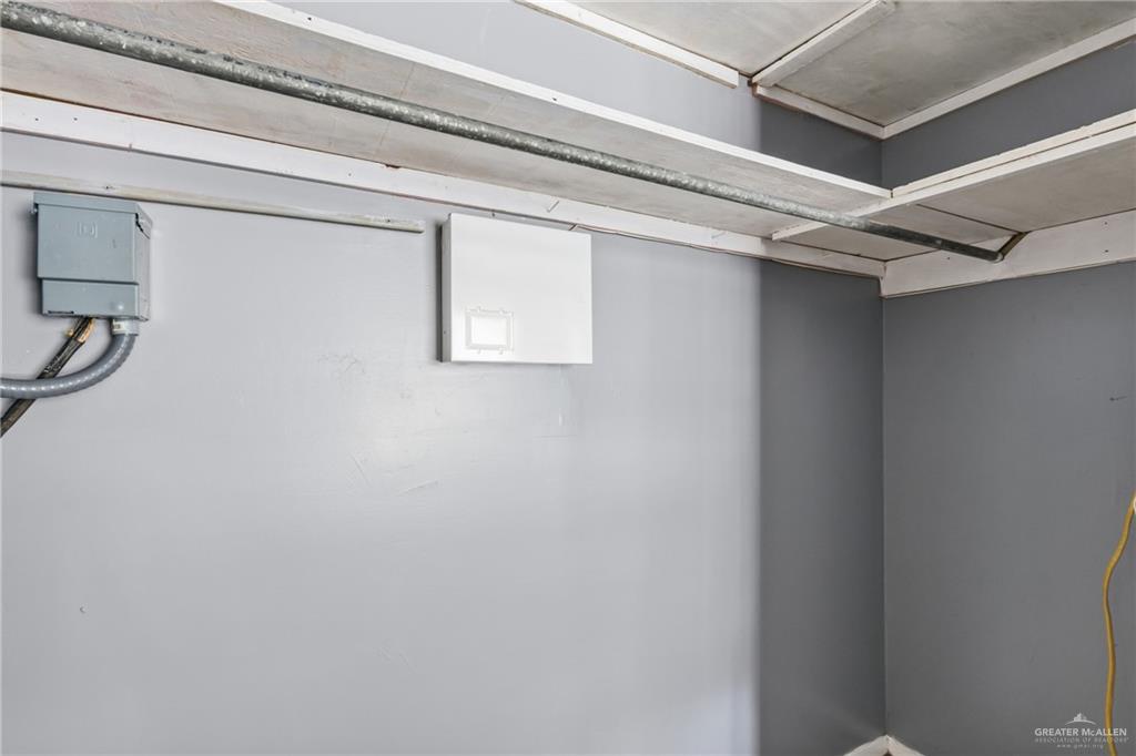 101 Ash Street Donna, TX 78537 - Photo 12 of 14 a view of a room