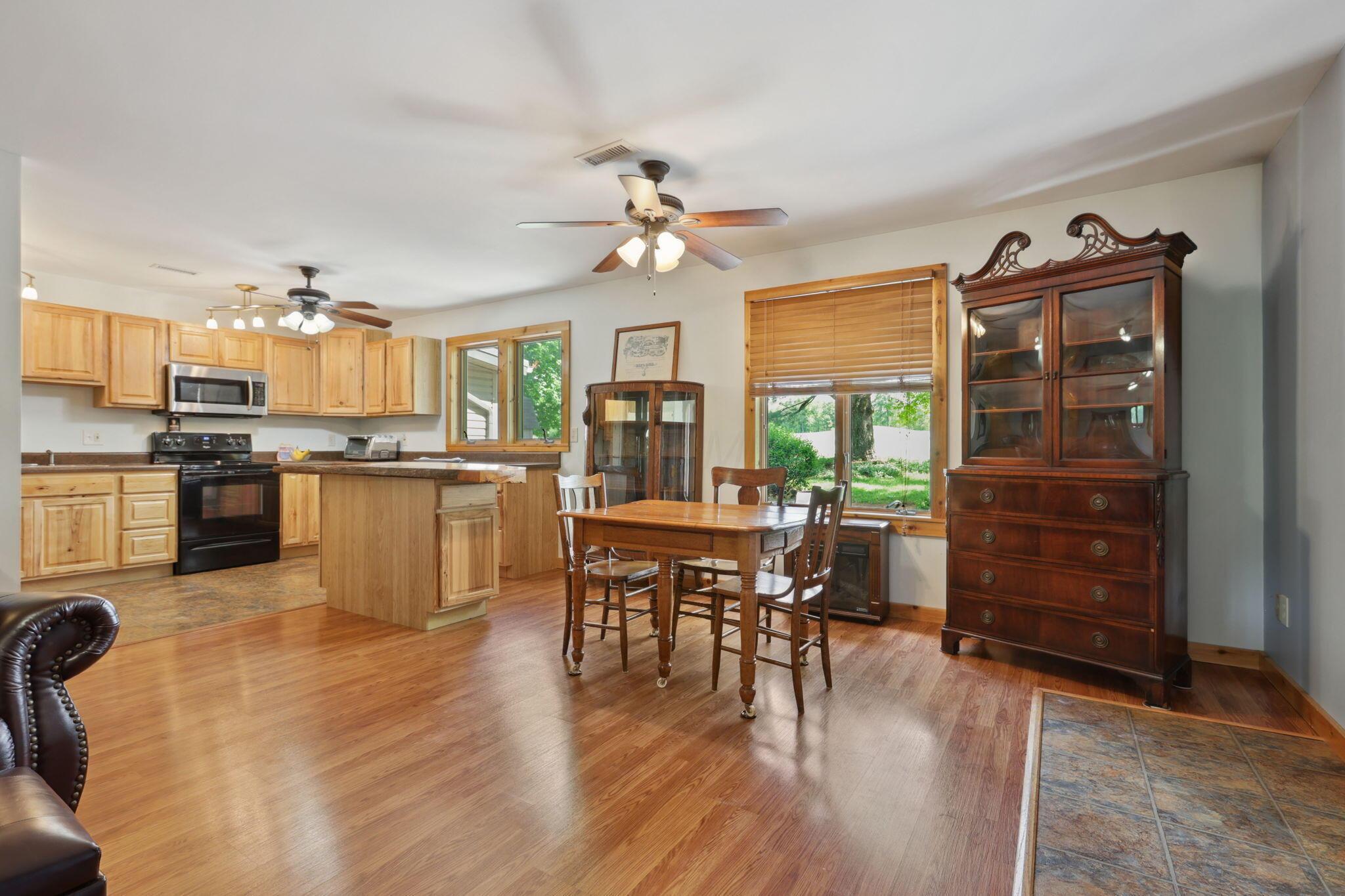 18040 Johnson Road Southeast Heath, OH 43056 - Photo 12 of 51 15-web-or-mls-0V3A8191