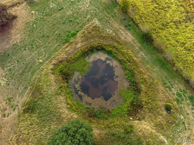 $280,000 | 422 Hickory Wood Road, Jonesburg, MO 63351