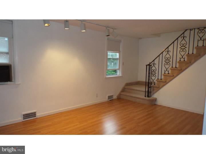 536 Achille Road Havertown, PA 19083 - Photo 4 of 21 Living Room