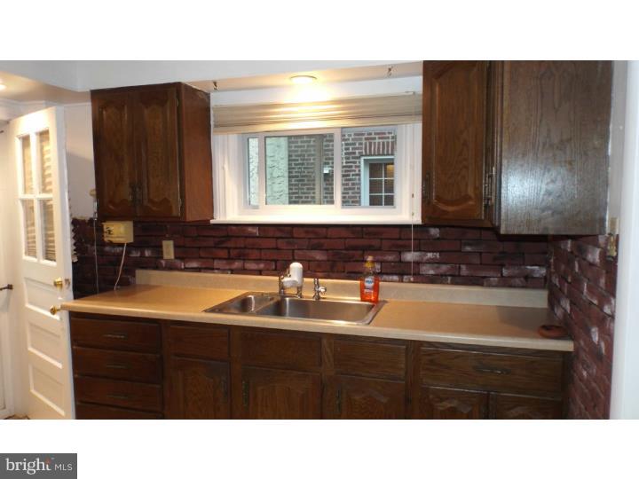 536 Achille Road Havertown, PA 19083 - Photo 7 of 21 Kitchen