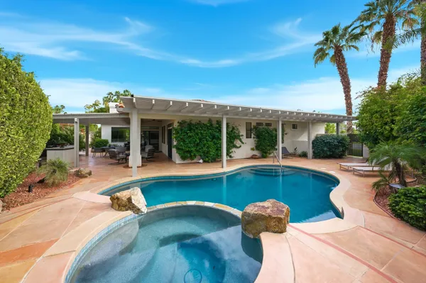 $6,000 | 32 Santa Ynez, Rancho Mirage, CA 92270