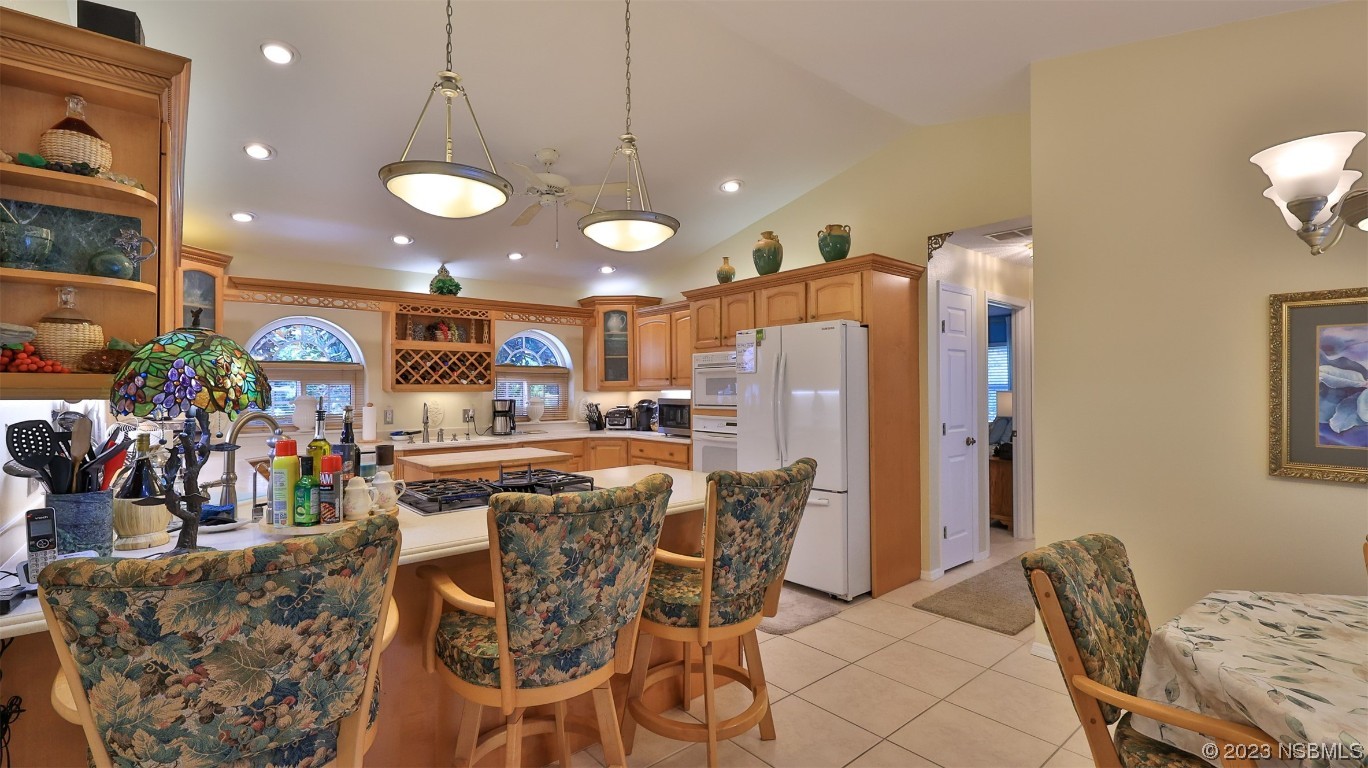 160 Packwood Road Edgewater, FL 32141 - Photo 17 of 31 a view of a dining room with furniture