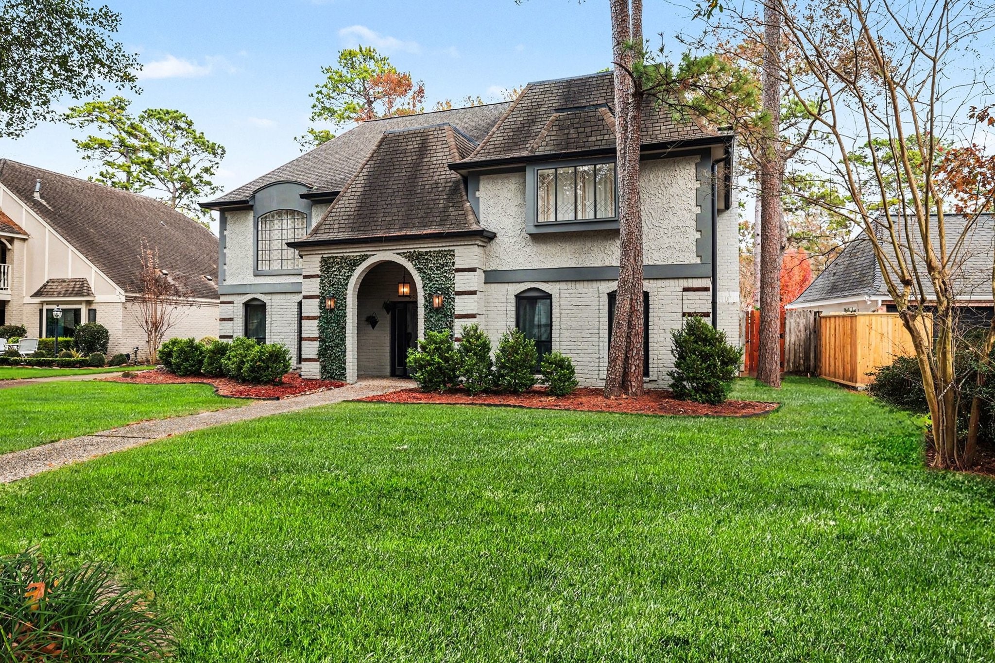 9530 Arcade Drive Spring, TX 77379 - Photo 3 of 37 The front four lower windows have been upgraded with brand-new dual-pane windows!