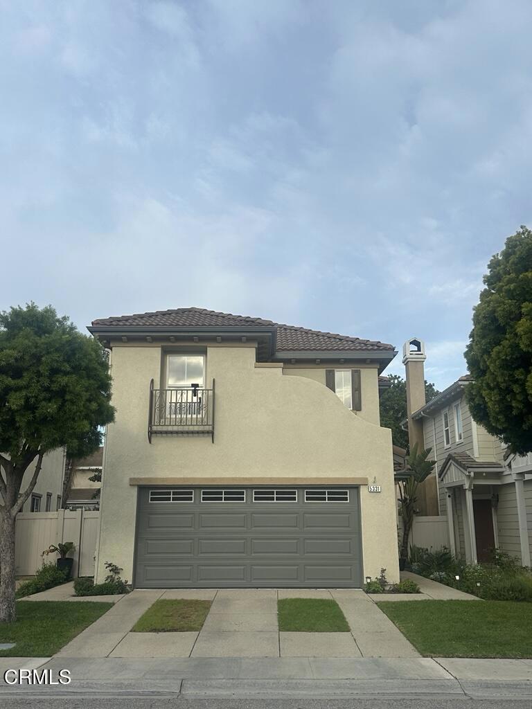 5331 Davidson Drive Oxnard, CA 93033 - Photo 2 of 38 a front view of a house