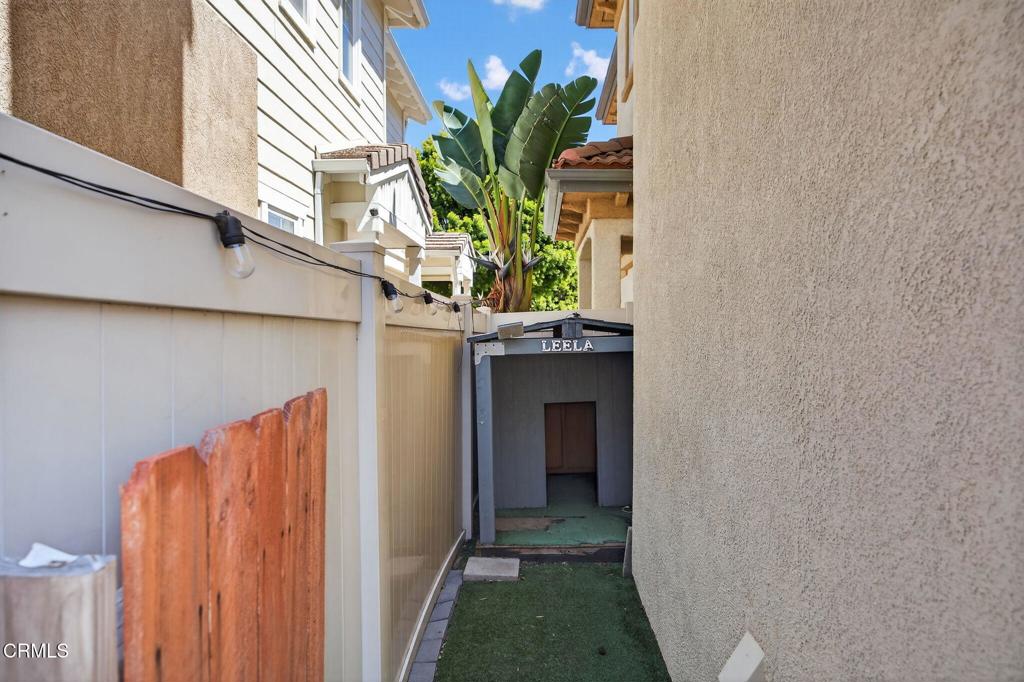 5331 Davidson Drive Oxnard, CA 93033 - Photo 34 of 38 a view of entryway with wooden floor