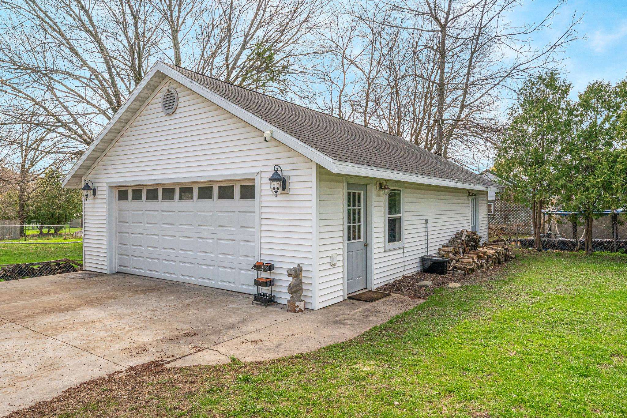 210 South 4th Street Winneconne, WI 54986 - Photo 39 of 46