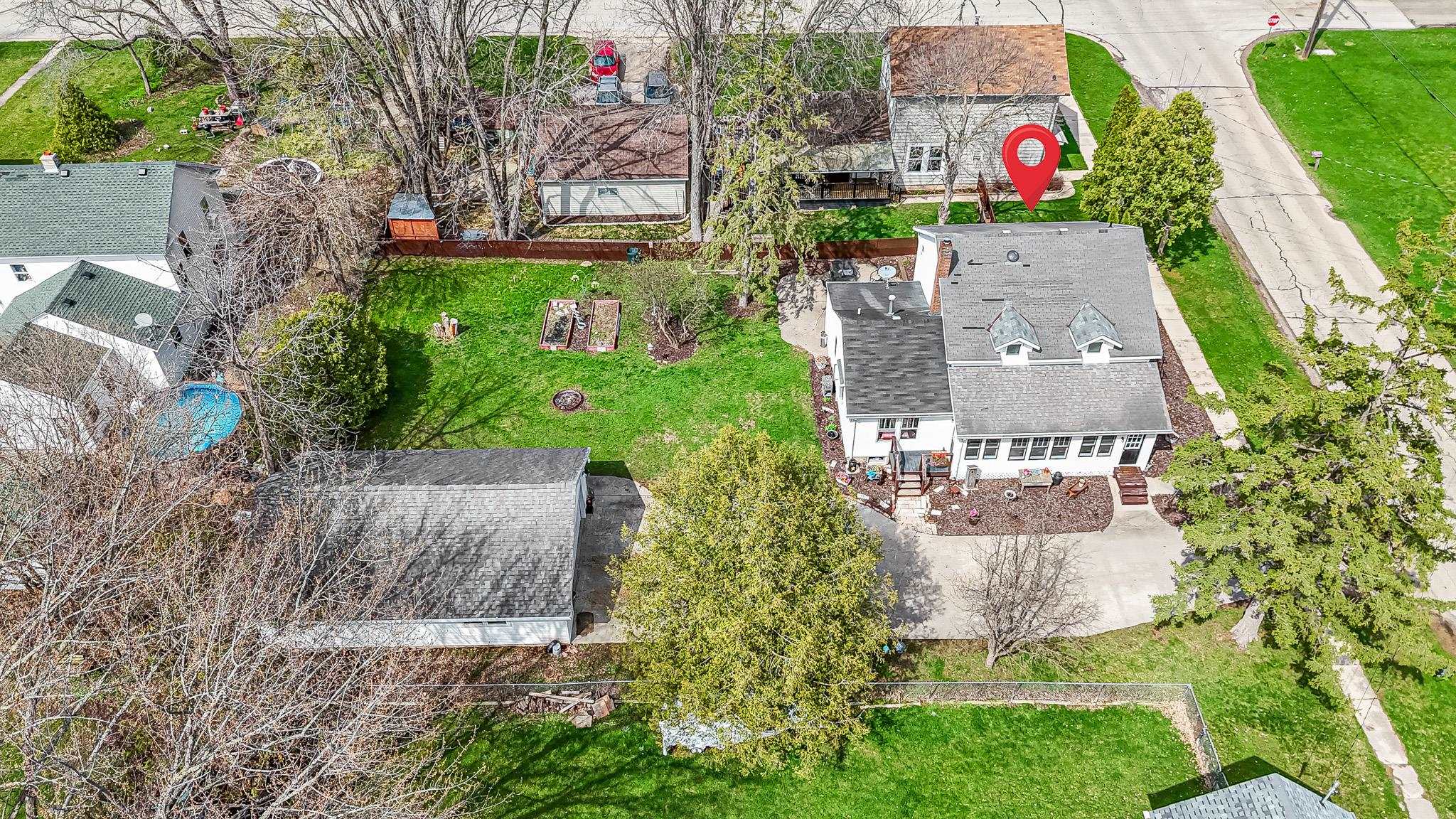 210 South 4th Street Winneconne, WI 54986 - Photo 4 of 46