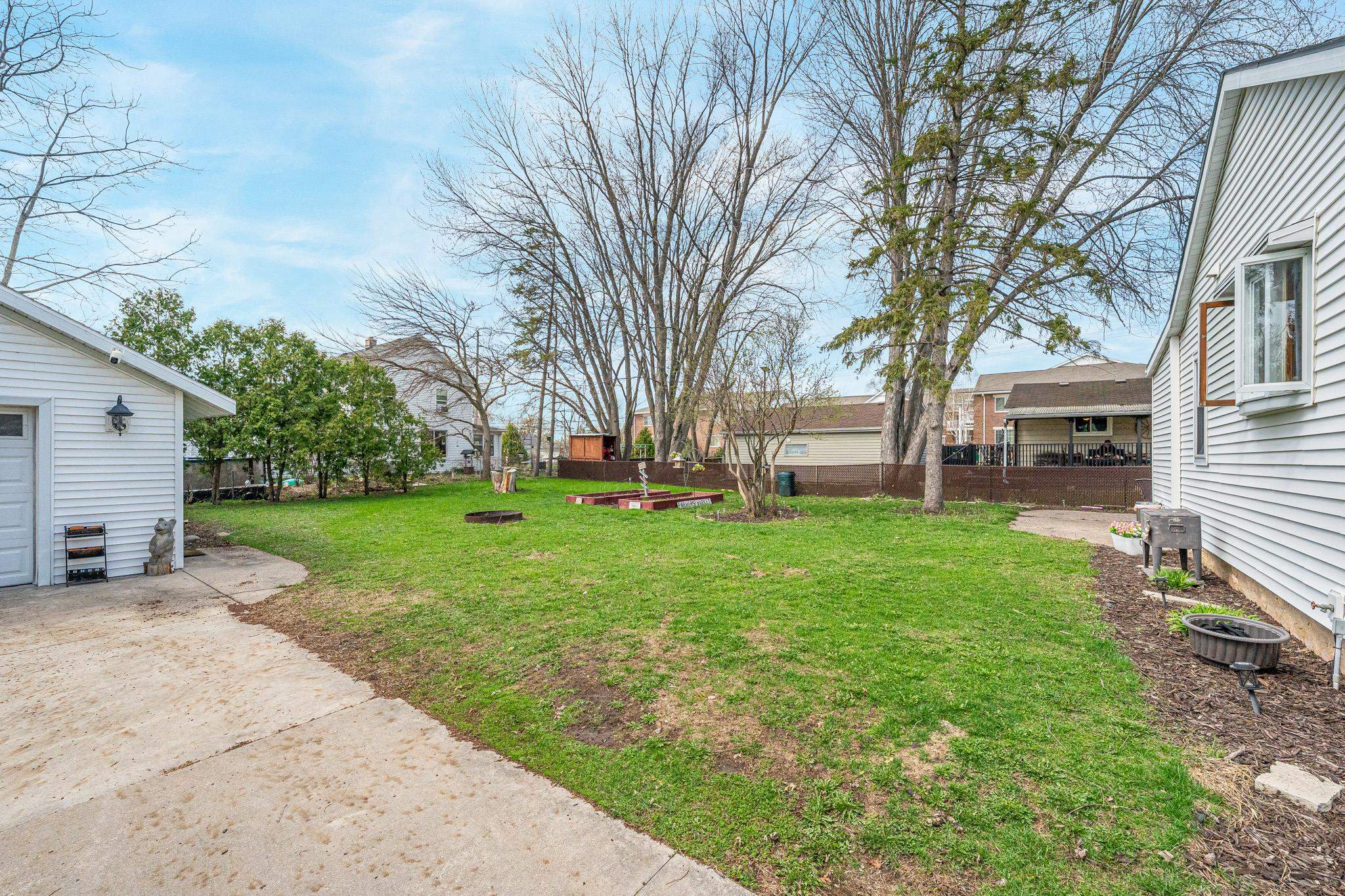 210 South 4th Street Winneconne, WI 54986 - Photo 43 of 46