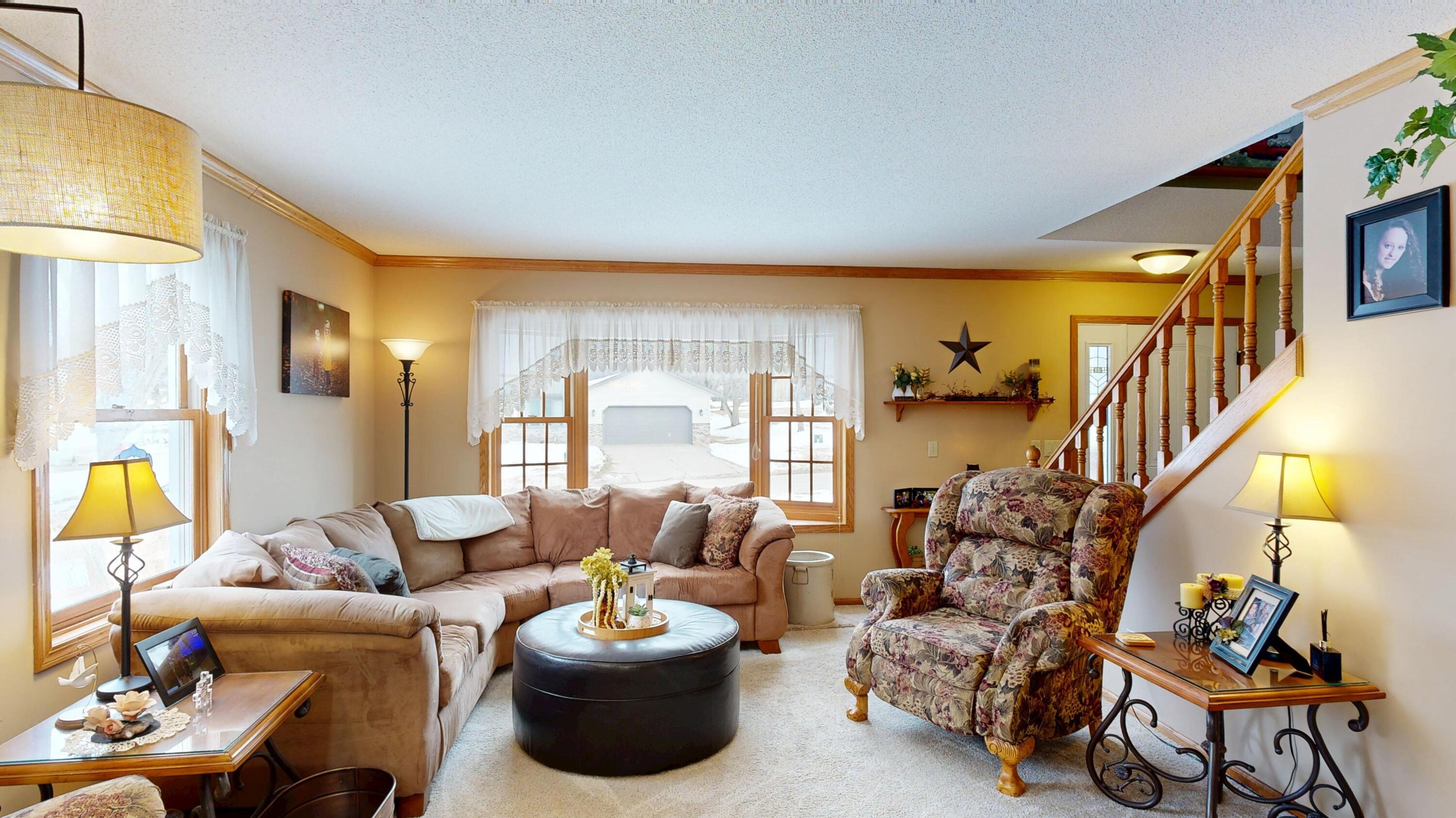 1333 Ridgewood Drive Winona, MN 55987 - Photo 14 of 69 Family Room