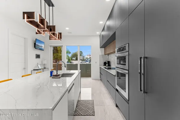 $1,795,000 | 1809 Riverview Drive, Melbourne, FL 32901